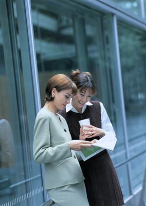 北米で有名なギルダンのTシャツの販売